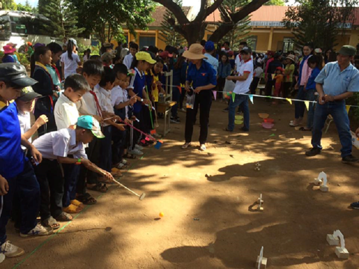 Tuổi trẻ xã Ea Wy chung tay xây dựng quê hương